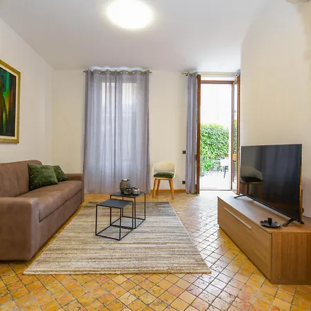 Desenzanoloft Official Partner Marriott Homes & - Let It Be A Dream - Renovation 2025 View * Desenzano del Garda