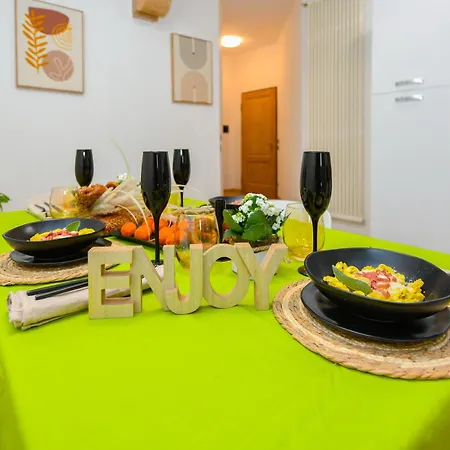 Desenzanoloft Official Partner Marriott Homes & - Let It Be A Dream - Renovation 2025 View Desenzano del Garda